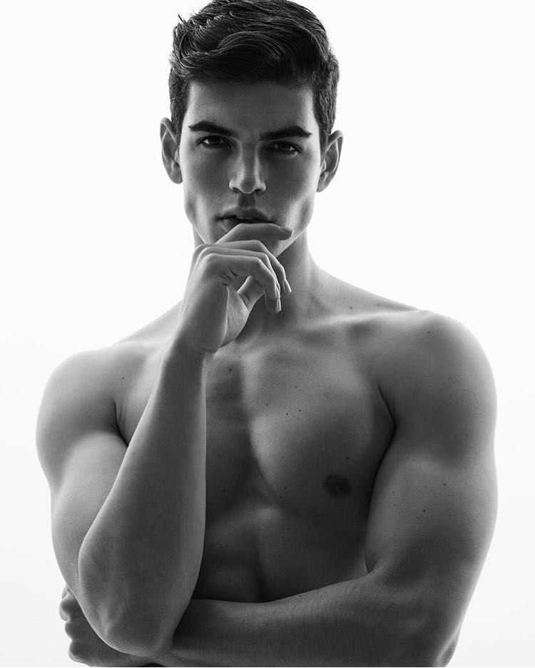 Iulian Zv.