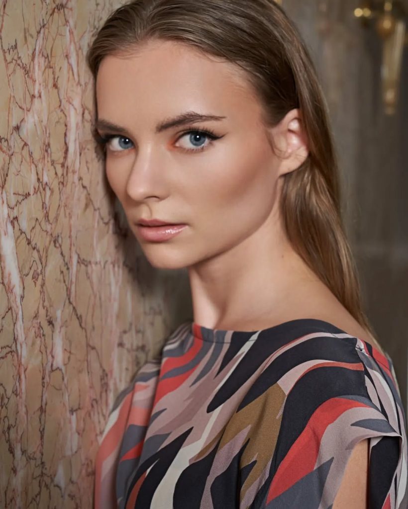 Yuliia Ku.