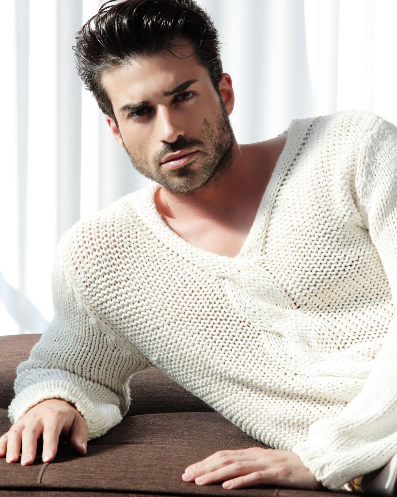 Dario Mo.